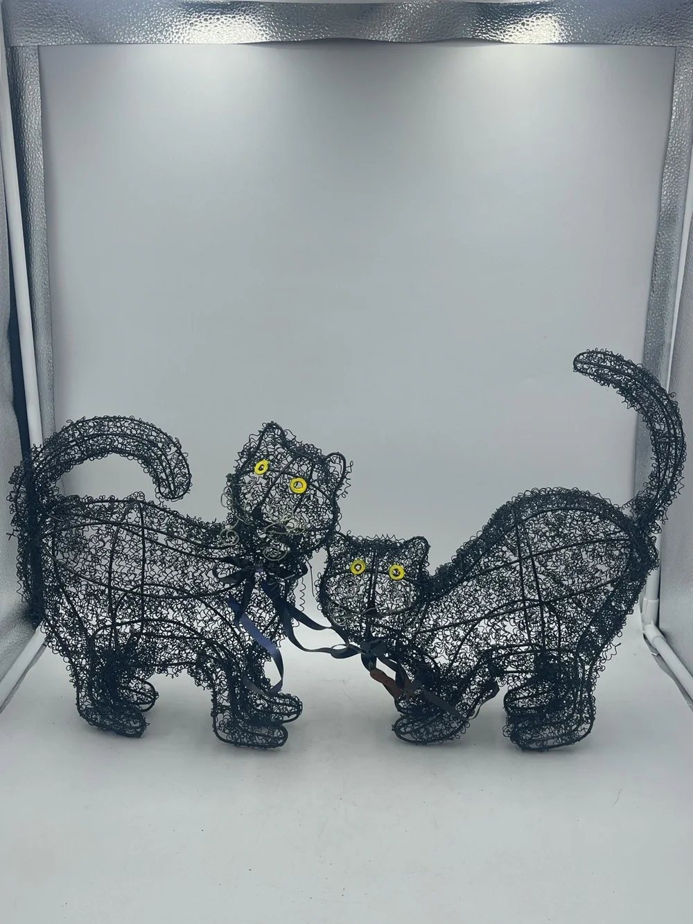 2 Primitive Black Wire Scaredy Cats: Handcrafted Gothic Halloween Folk Art Decor